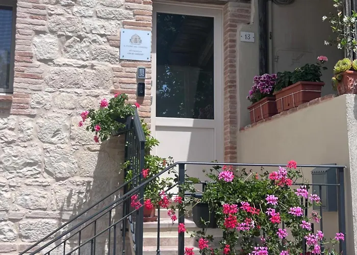 招待所 Il Fiore Del Conero 4*