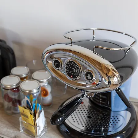 Guest house Il Fiore Del Conero 4*