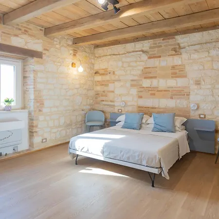 Il Fiore Del Conero Сироло